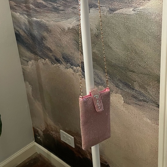 Chain Crossbody - Picture 2 of 2